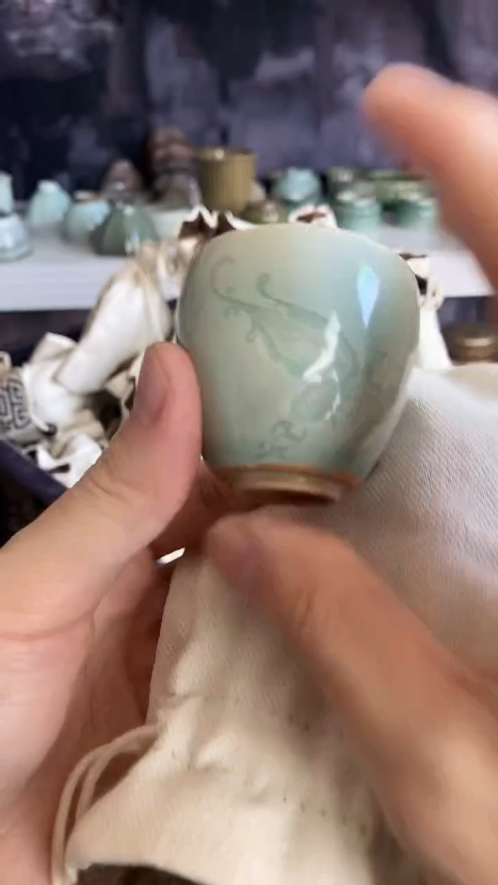 【山隐青瓷】龙窑柴烧杯子    微瑕    023