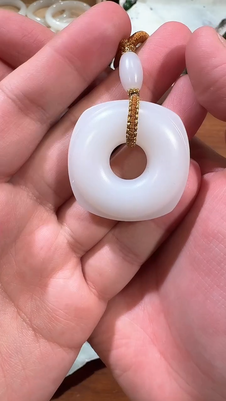 【闪购商品】和田玉吊坠未镶嵌1566四方平安扣