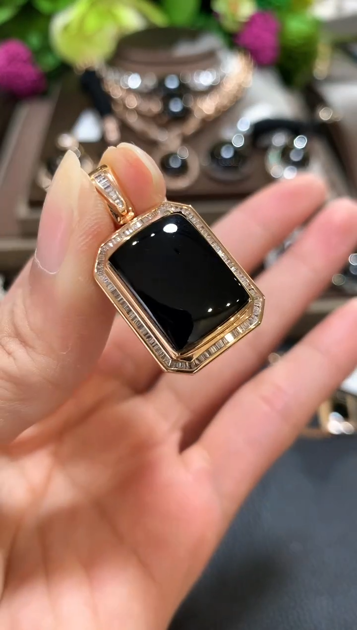 吊坠(不含链)18K金镶嵌翡翠m106   