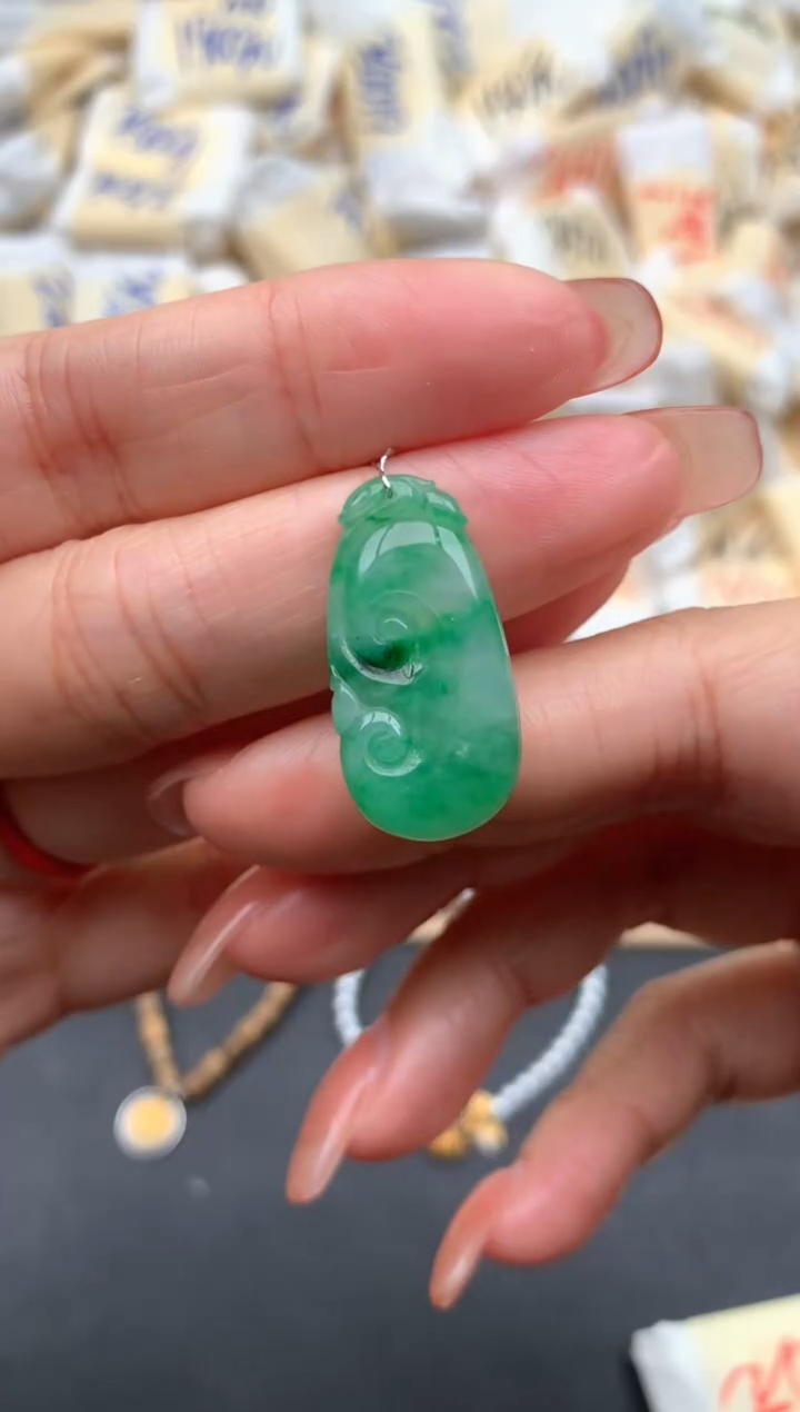 未镶嵌挂件翡翠一