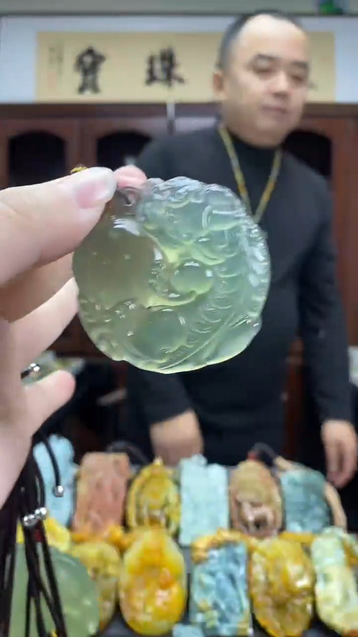 未镶嵌蛇纹石玉挂件貔貅-多样性发货其中发一