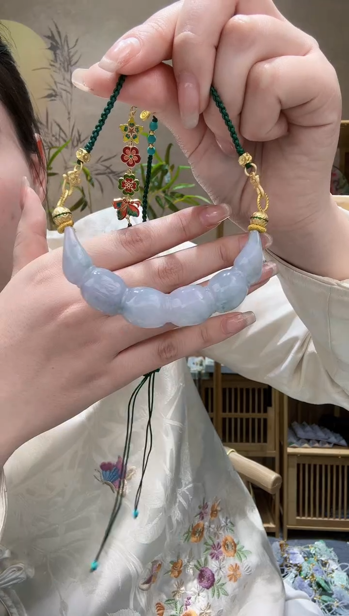 【闪购商品】翡翠颈饰未镶嵌吊坠