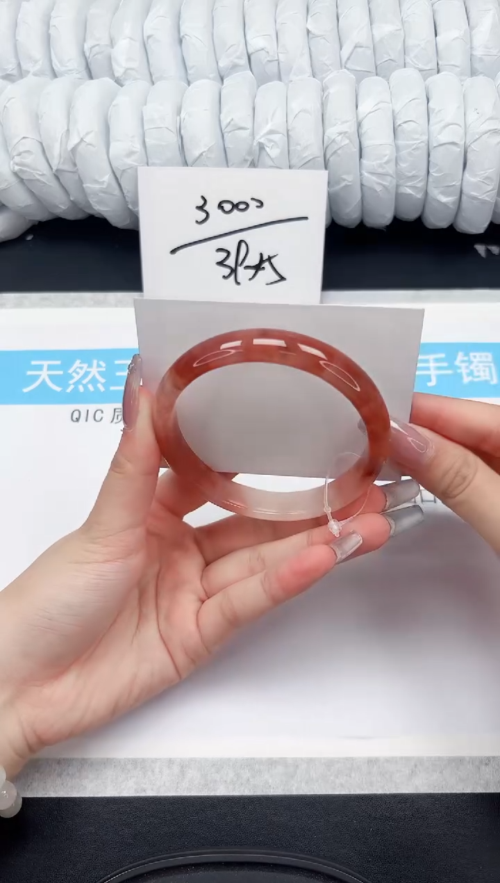 【闪购商品】石英质玉手镯未镶嵌26-63.4