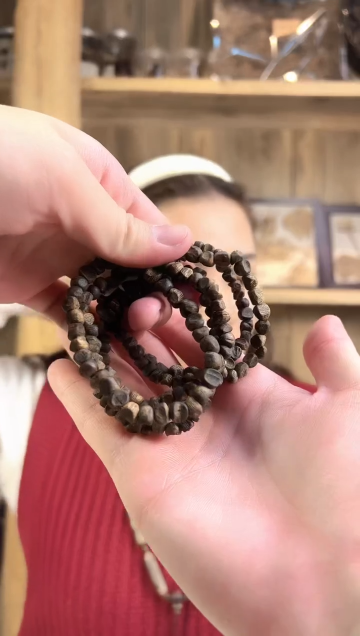 【闪购商品】沉香手串黑棋随型单圈沉水浮多样性发货一条