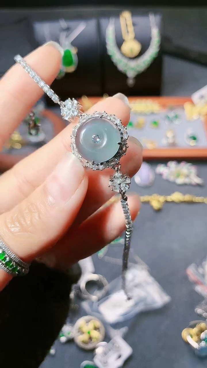 【闪购商品】翡翠手链未镶嵌手链