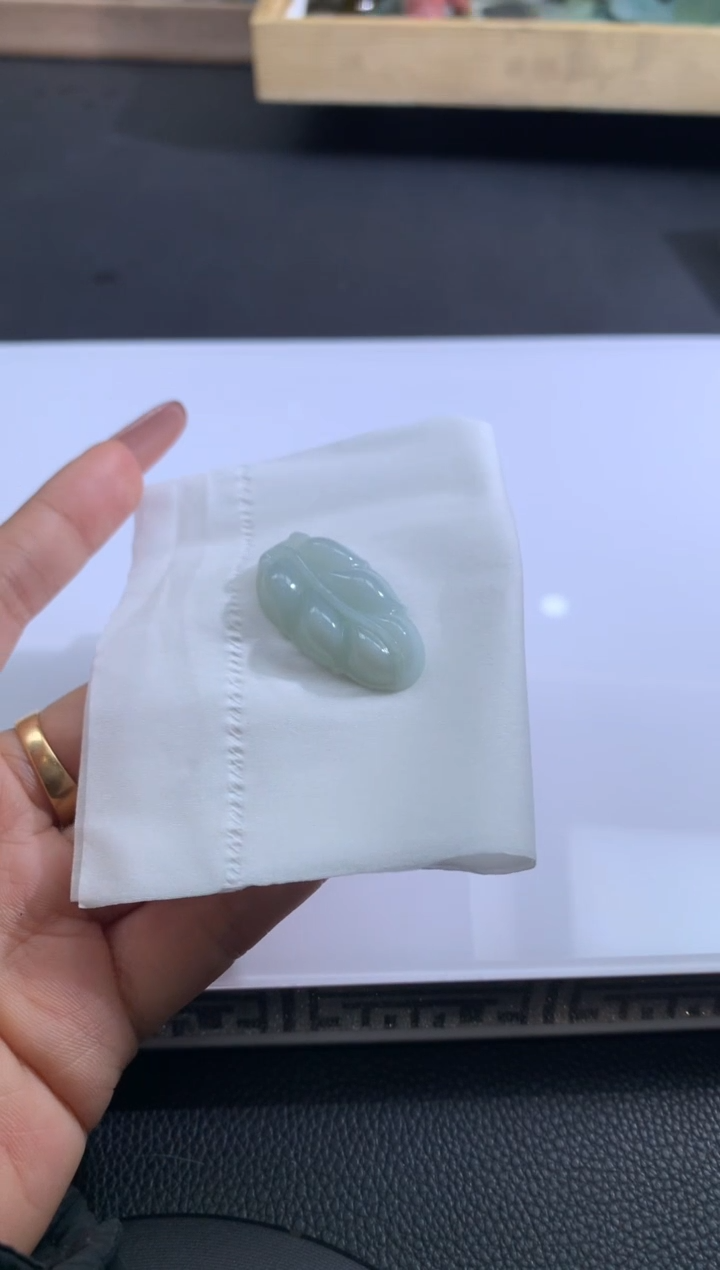 【闪购商品】定制翡翠未镶嵌翡翠