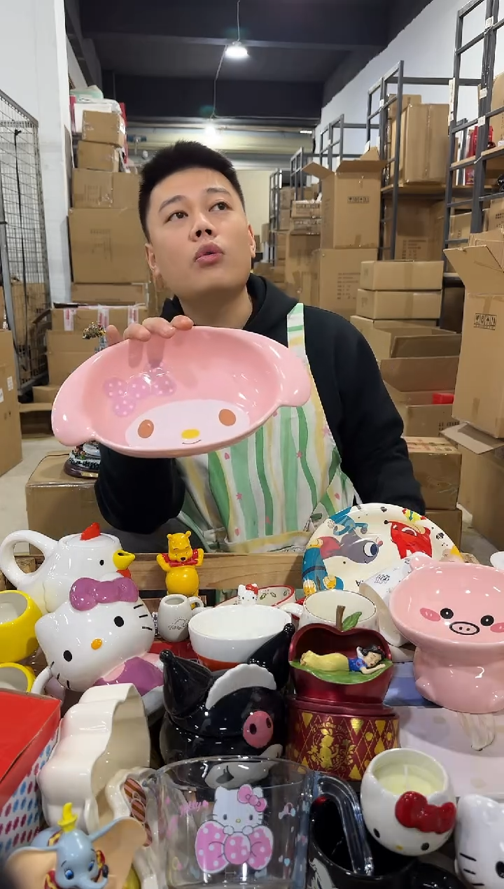 瓷片B款大号美乐蒂深碗