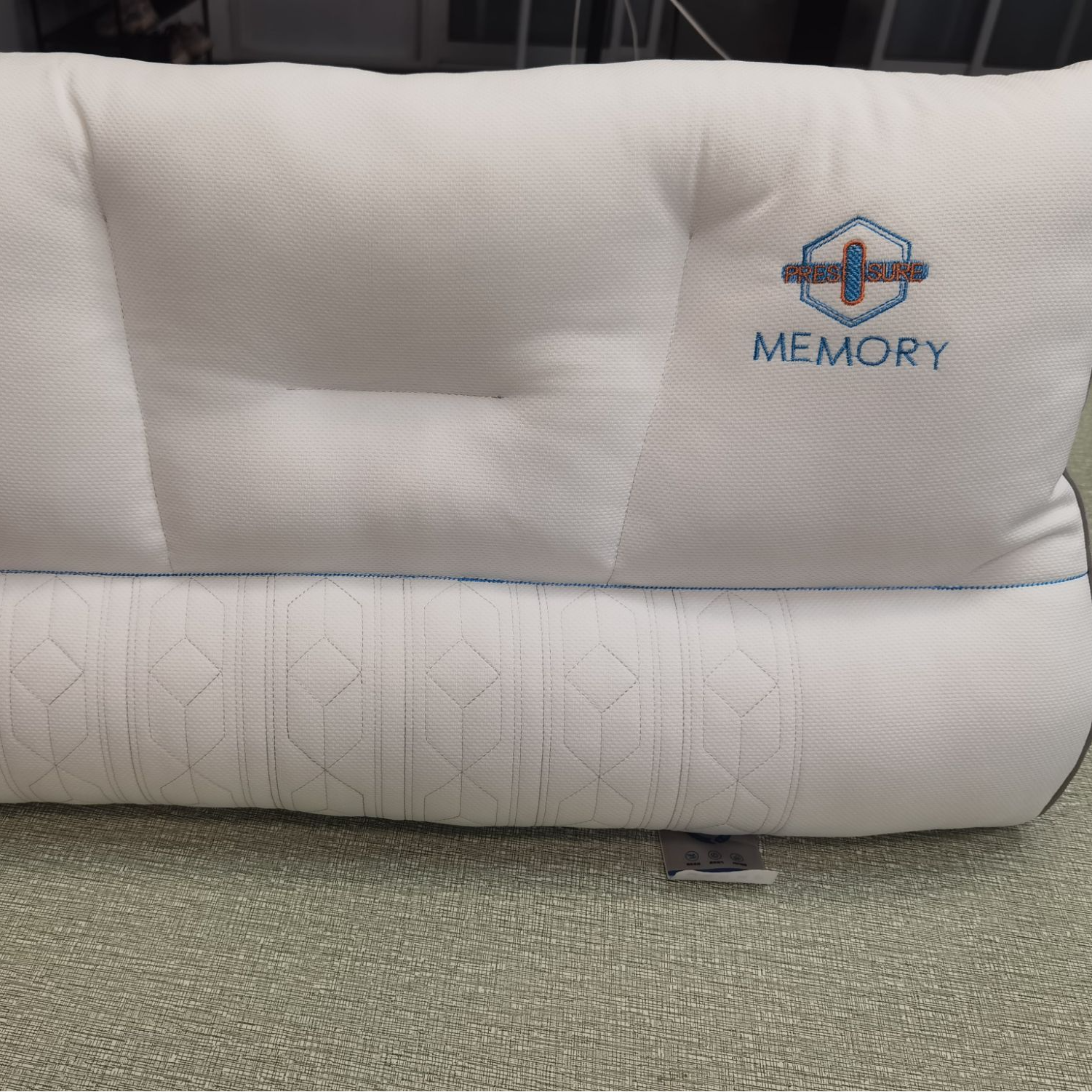 【老彭家居】缓解颈椎反牵引枕家用成人豆枕富贵包颈椎枕单人护劲枕