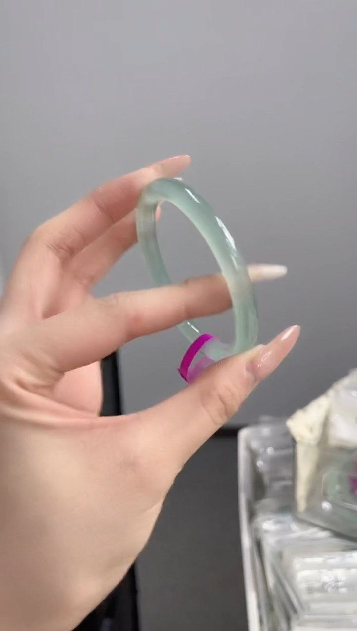 【闪购商品】玛瑙/玉髓手镯未镶嵌55-56圈