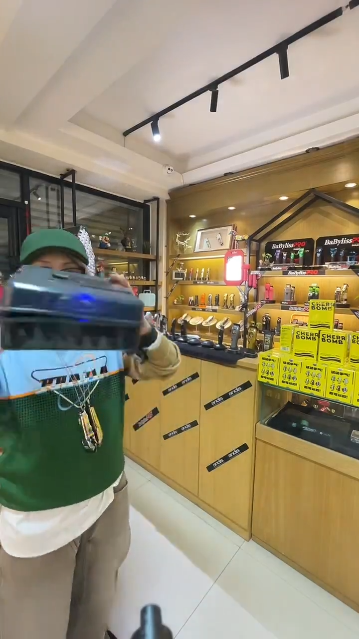 圆头款686樱桃UV消毒工具收纳箱