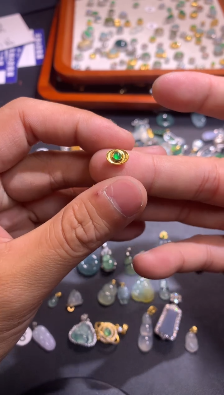 【闪购商品】翡翠吊坠(不含链)银S925镶嵌1