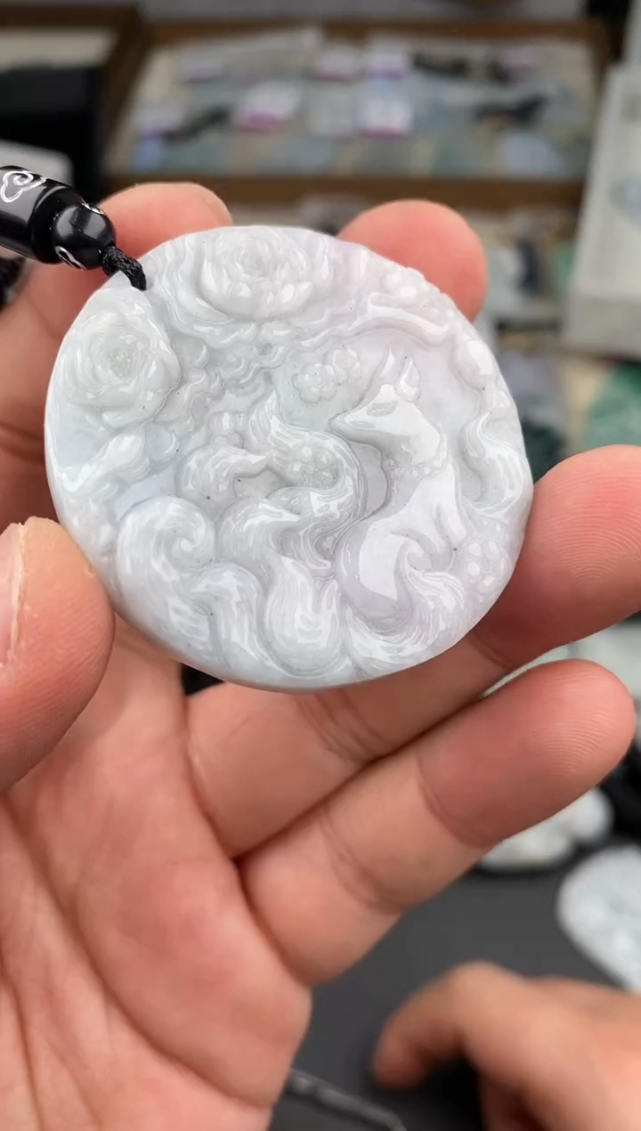 【闪购商品】翡翠颈饰未镶嵌  天然翡翠，一物一图