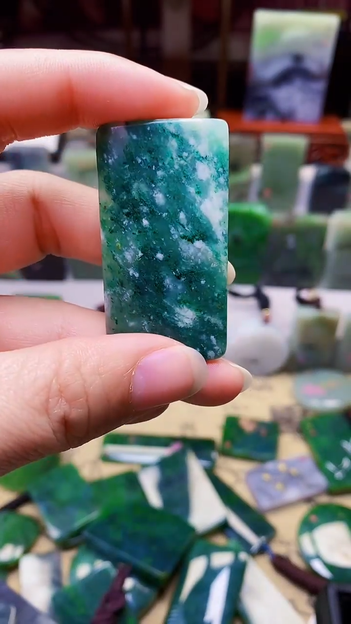 【闪购商品】独山玉颈饰未镶嵌20