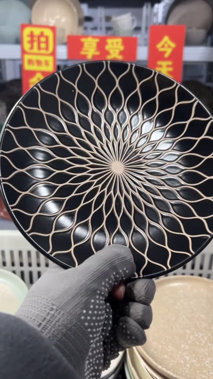 瓷片芮****栈外贸陶瓷晚上9点开播。