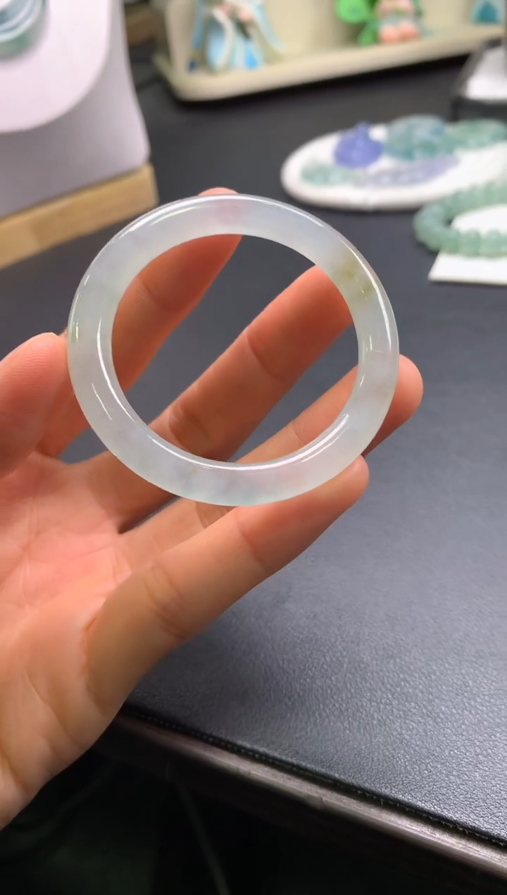 未镶嵌定制翡翠0685223211（41*5.4*6.3）