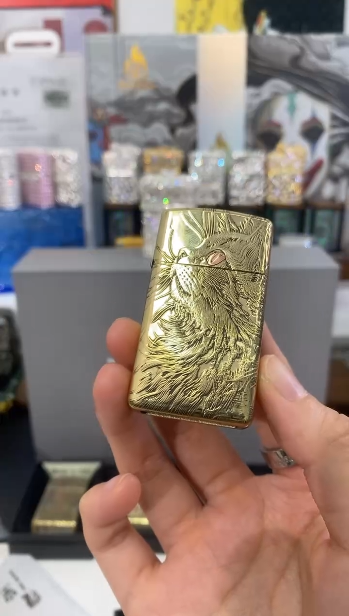 铜ZIPPO窄机仰望睡猫