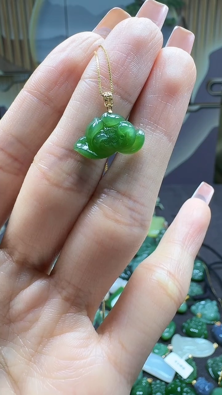 和田玉18K金镶嵌吊坠(不含链)1