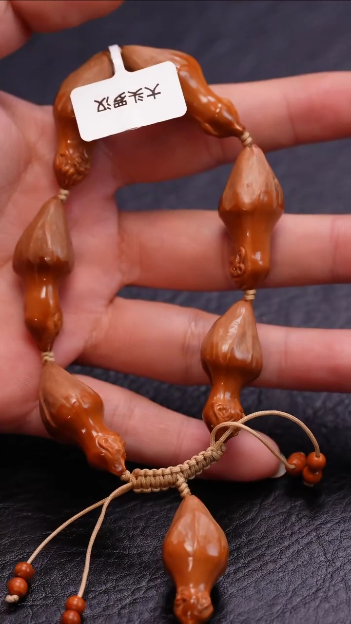 【闪购商品】橄榄核吊坠橄榄核