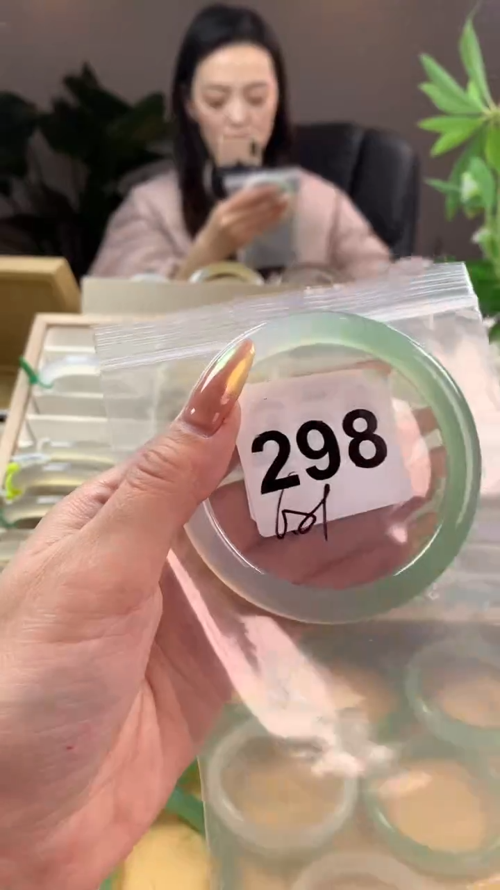 【闪购商品】玛瑙/玉髓手镯未镶嵌298