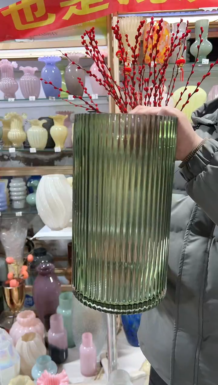 【闪购商品】无铅玻璃绿色花瓶0009