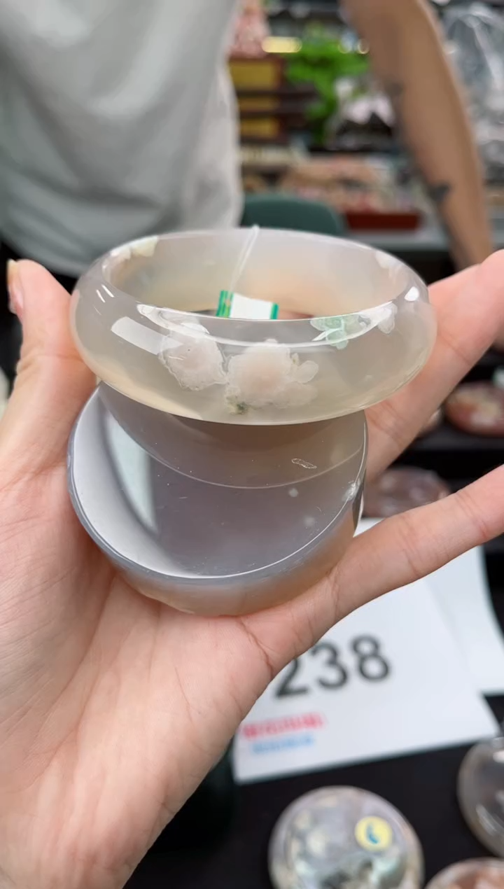 【闪购商品】石英质玉手镯未镶嵌62圈口（赠品镯心）3681389