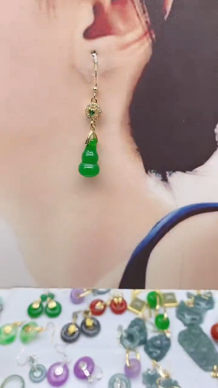 未镶嵌石英质玉（天山翠）耳饰183