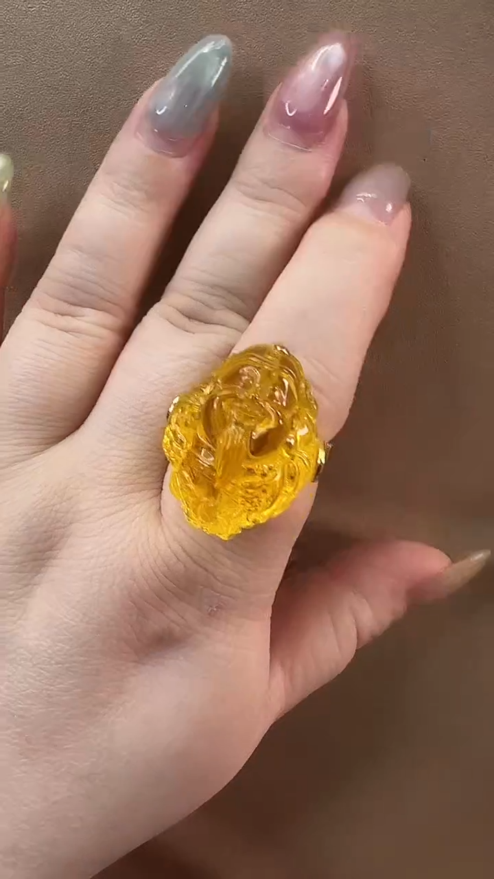 琥珀未镶嵌戒指戒指