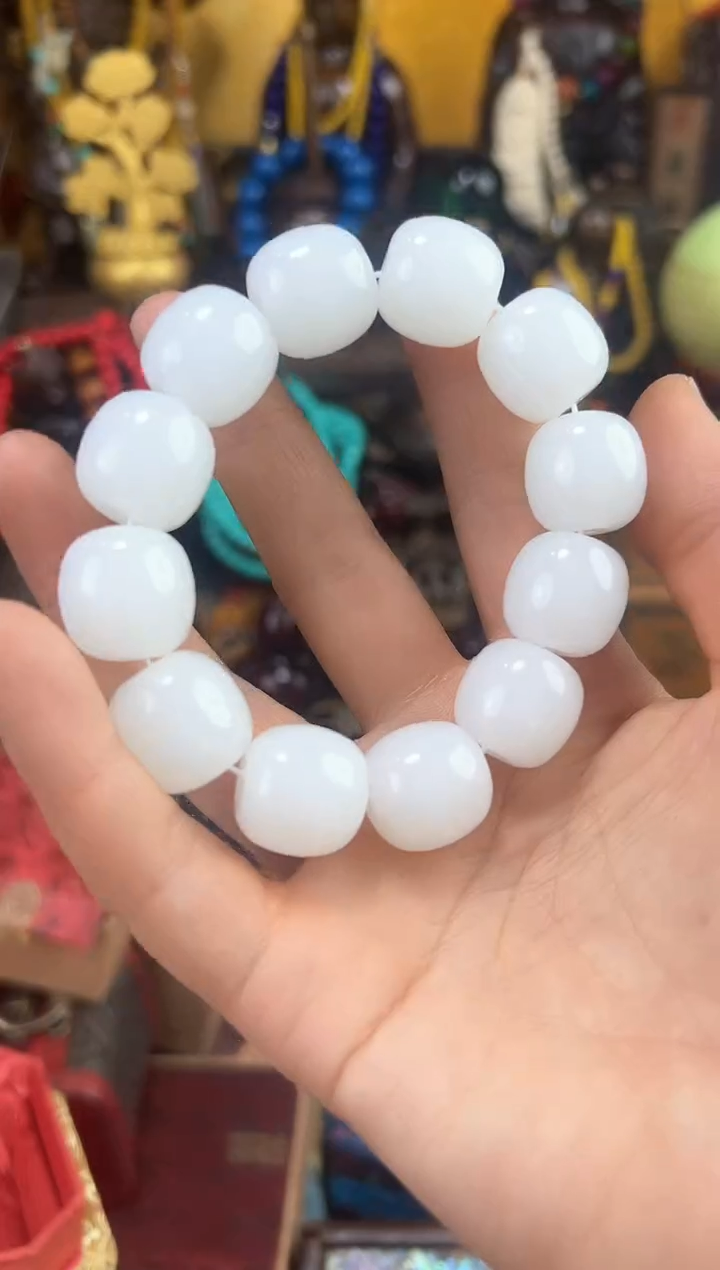 【闪购商品】和田玉（糖玉）挂件未镶嵌猪妹精品专属链接