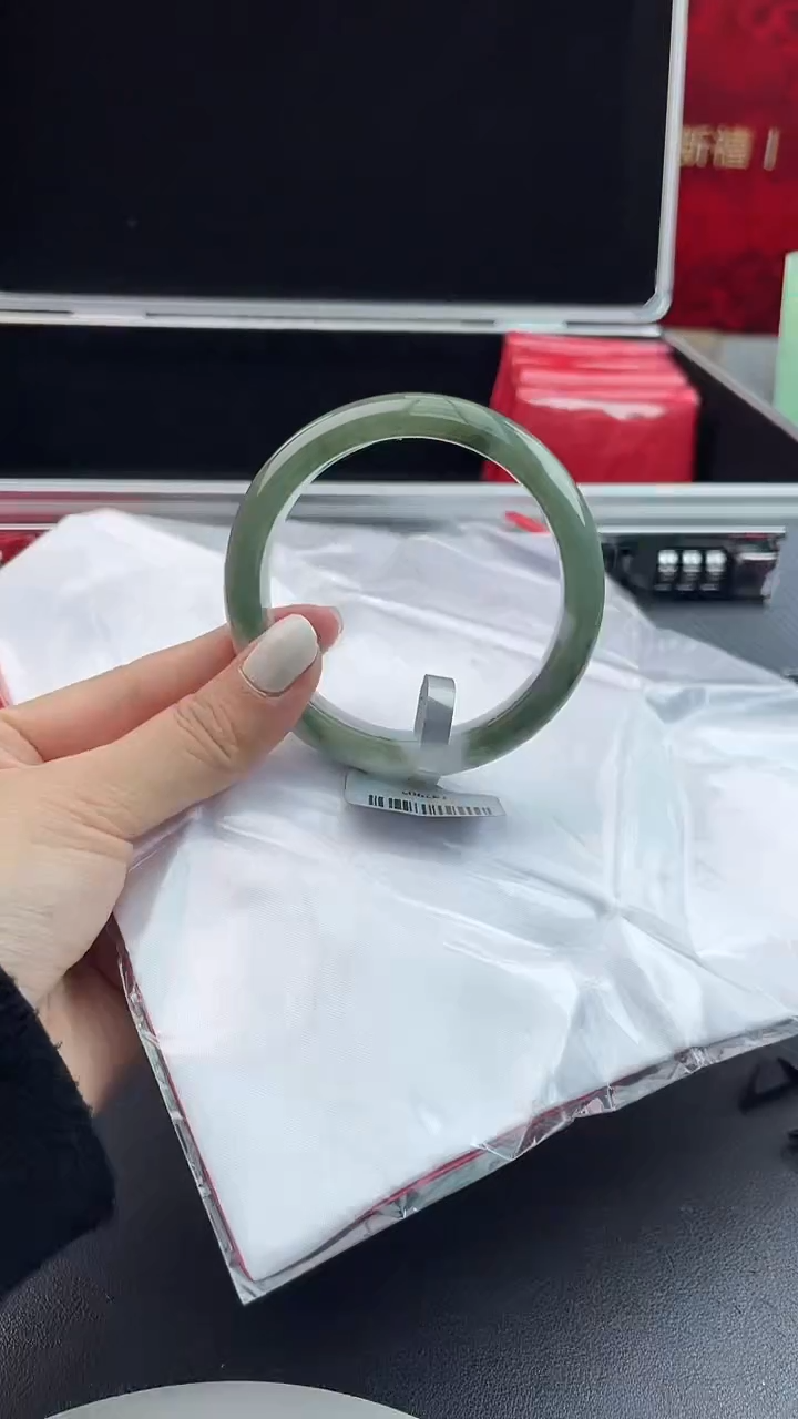 【闪购商品】翡翠手镯未镶嵌29翡翠手镯
