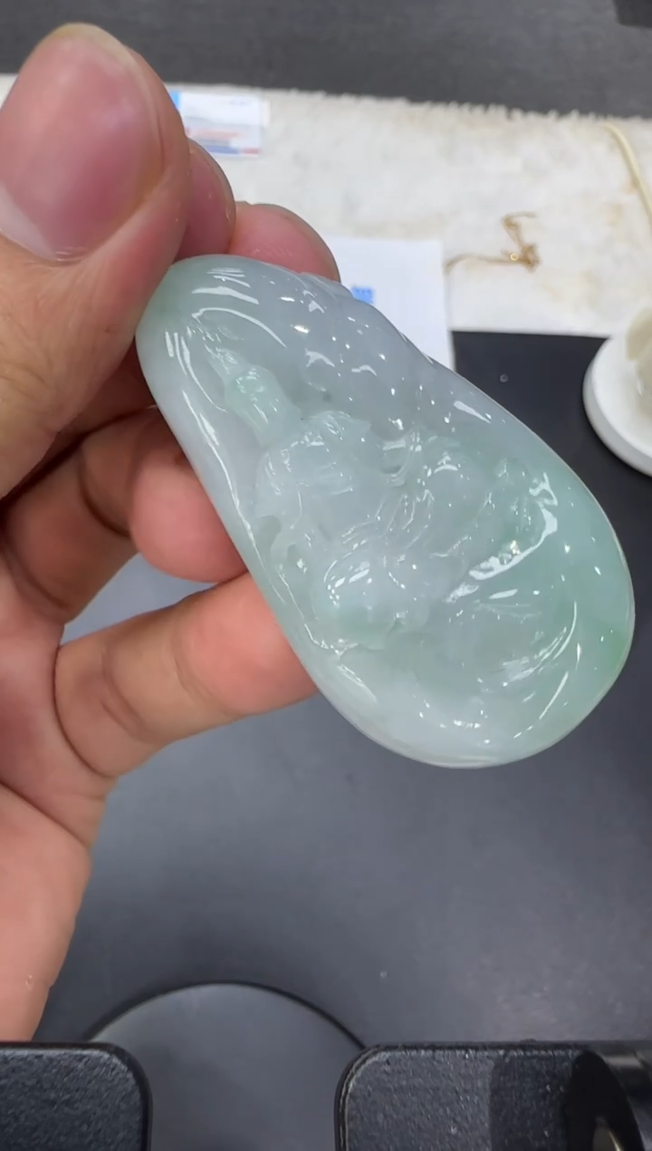 颈饰未镶嵌翡翠天然翡翠A货孤品一件 