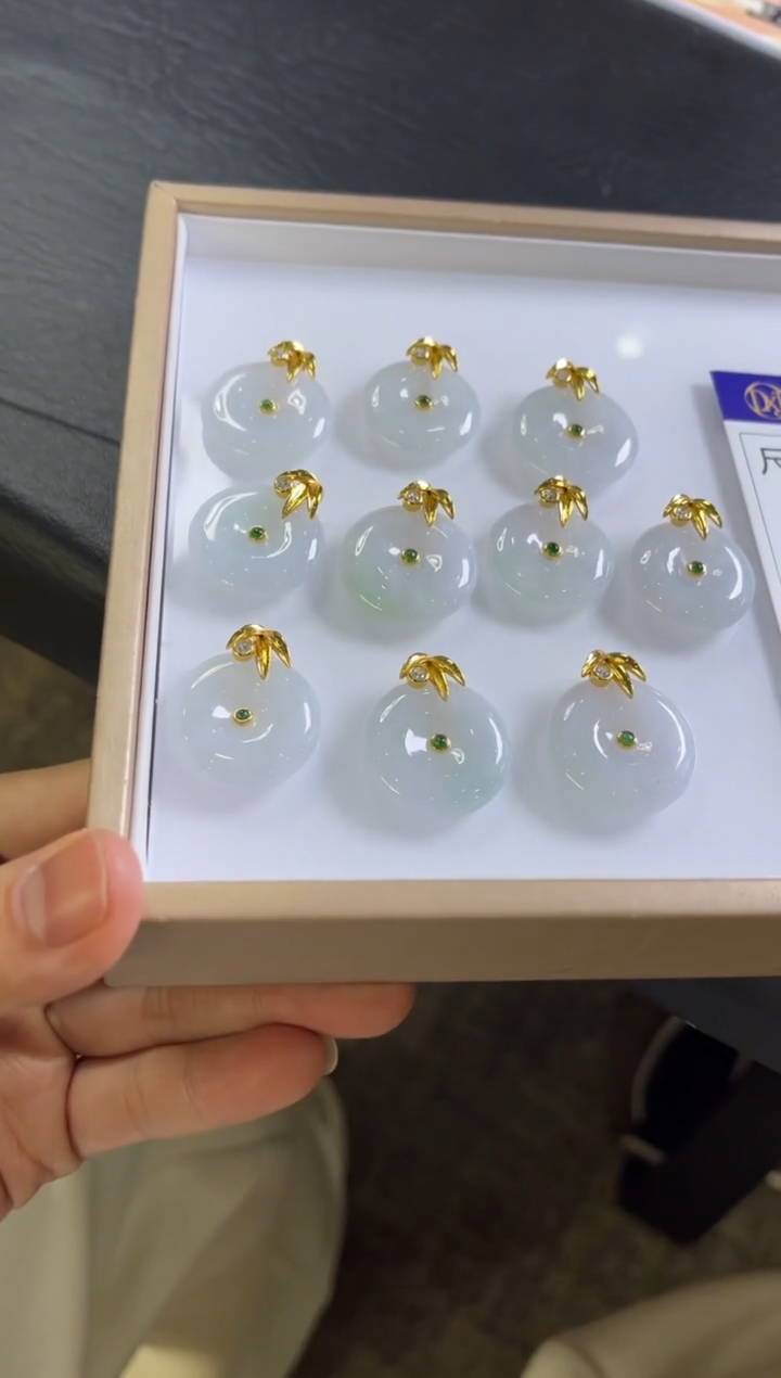 【闪购商品】翡翠颈饰未镶嵌V38/多样性发一件/配绳子