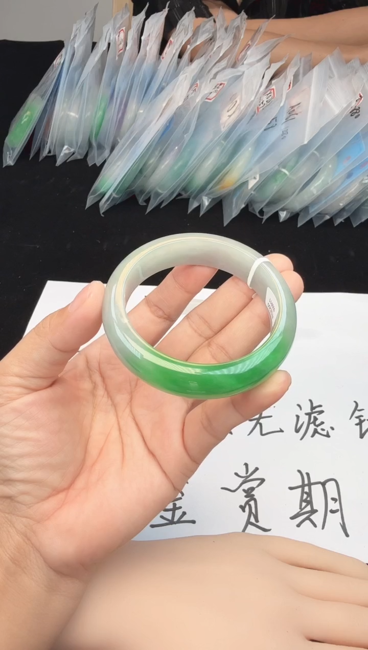 九九精选手镯a085