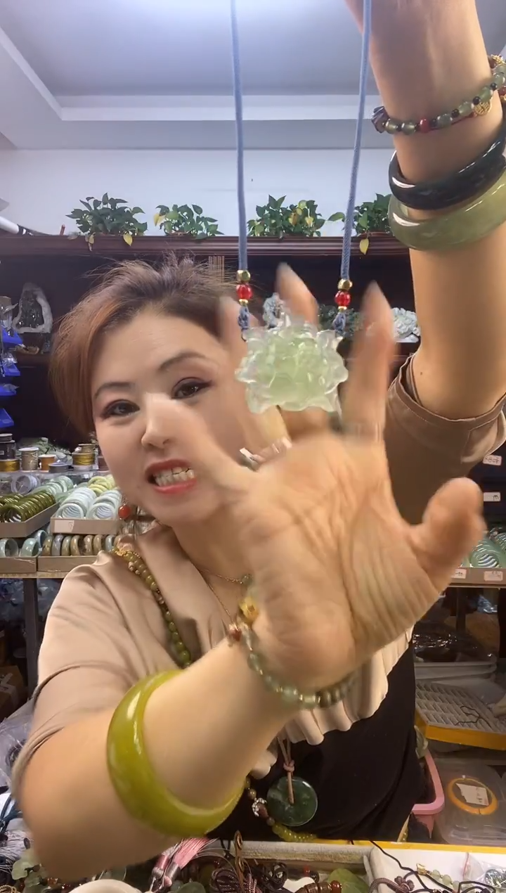 未镶嵌蛇纹石玉牡丹多样性随机发一