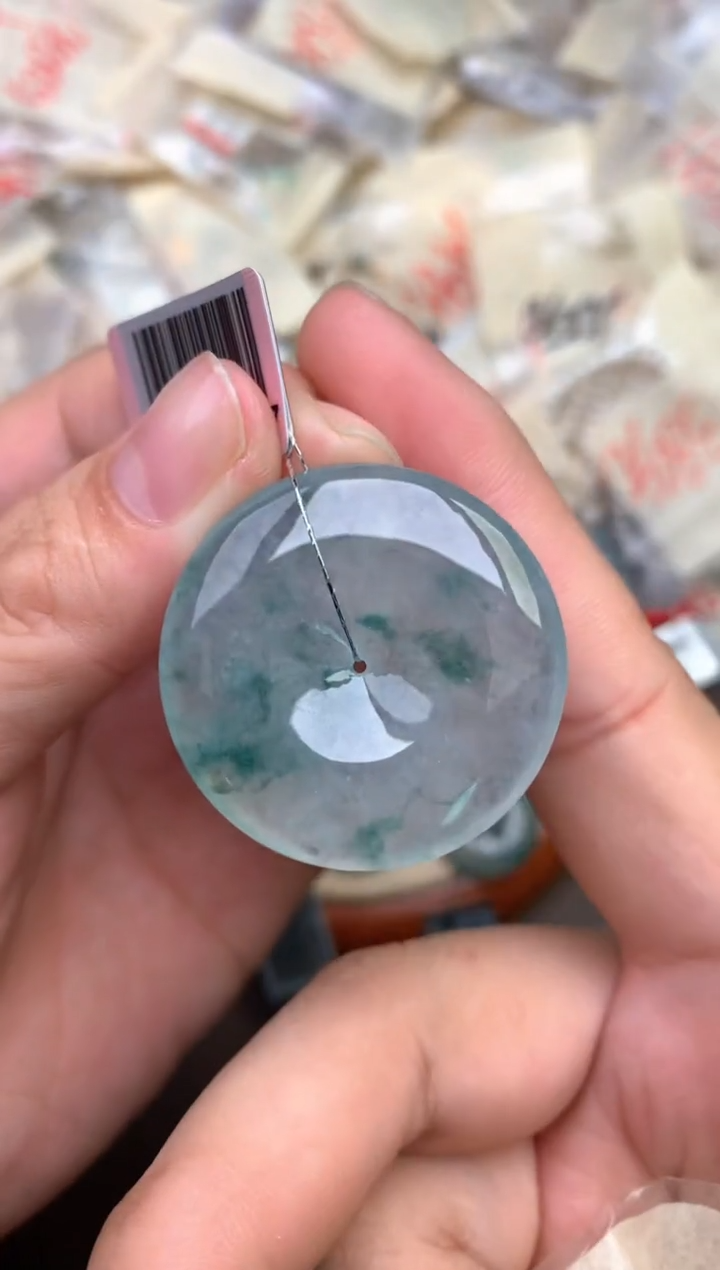 翡翠挂件未镶嵌一