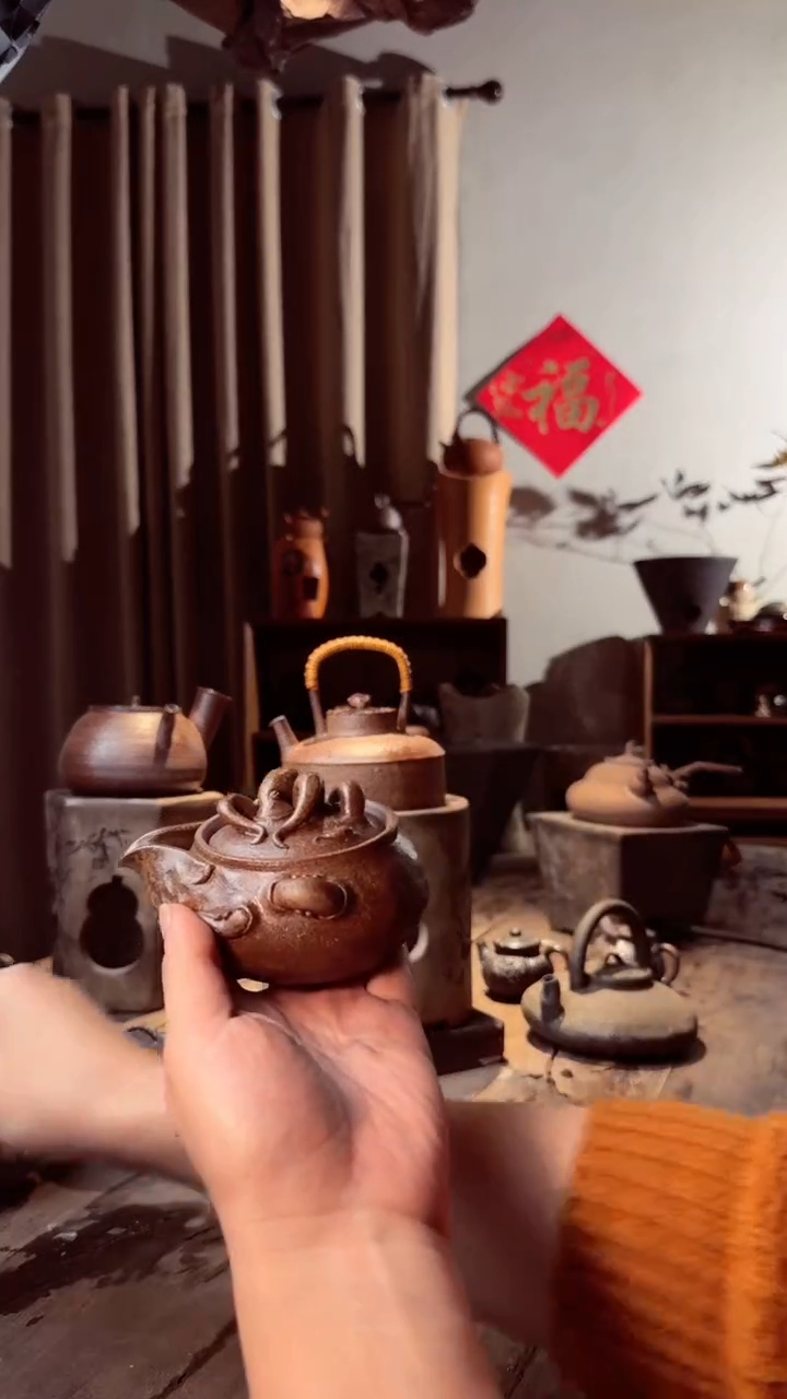 【闪购商品】壶手捏八爪鱼宝瓶叭叭叭