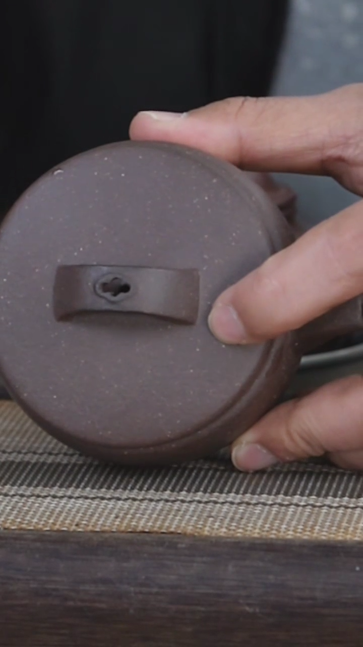 【闪购商品】紫砂茶壶天青泥汉瓦（微瑕不退不换）180cc