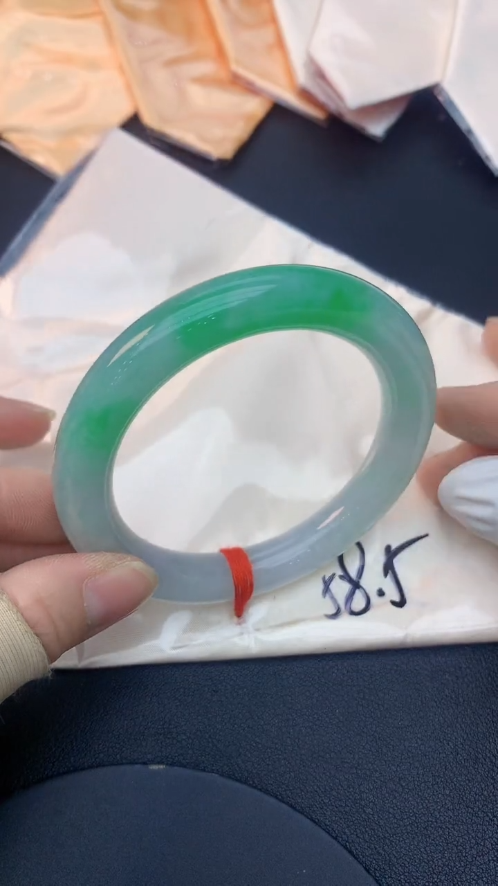 未镶嵌手镯翡翠1037728467