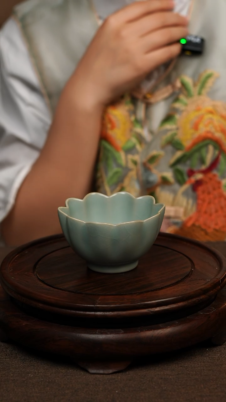 瓷片仿古天青莲花杯100ml 微瑕 不带礼盒