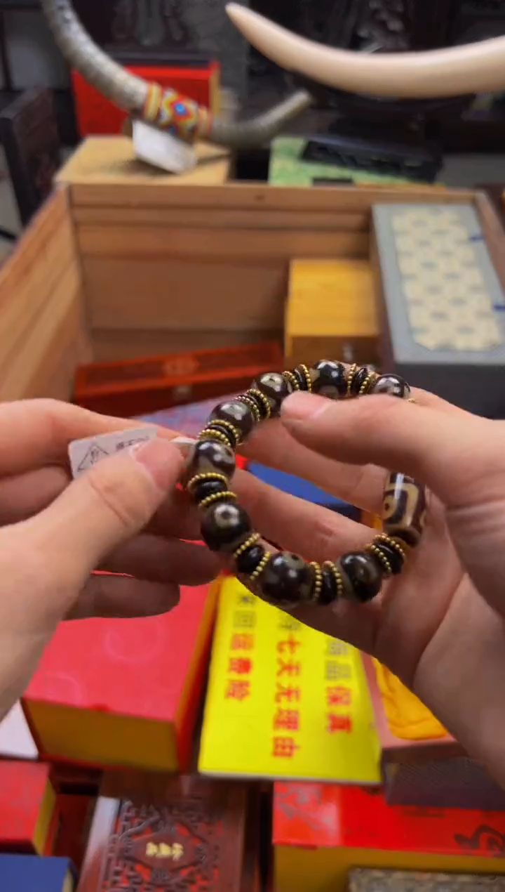 【闪购商品】玛瑙/玉髓1未镶嵌———————————九眼