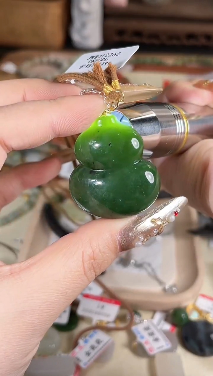 吊坠(赠链)银S925镶嵌和田玉多样性发其一孤品默认微瑕