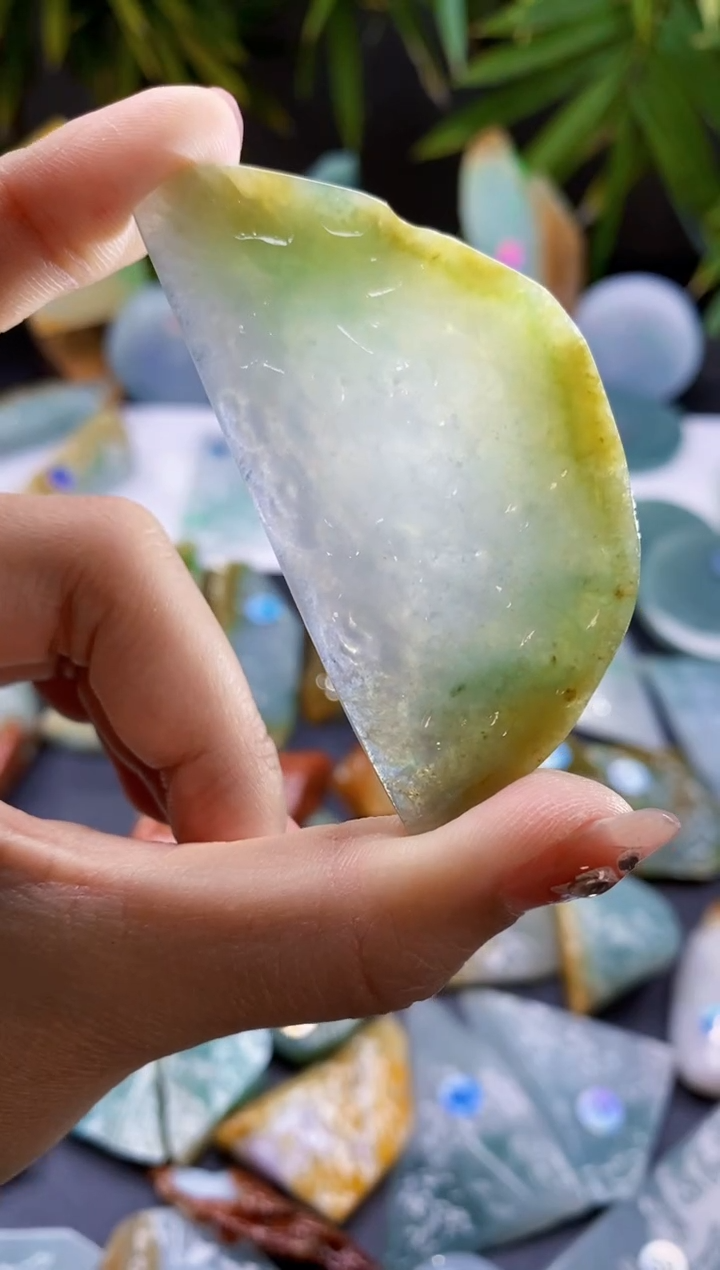 【闪购商品】定制翡翠未镶嵌翡翠