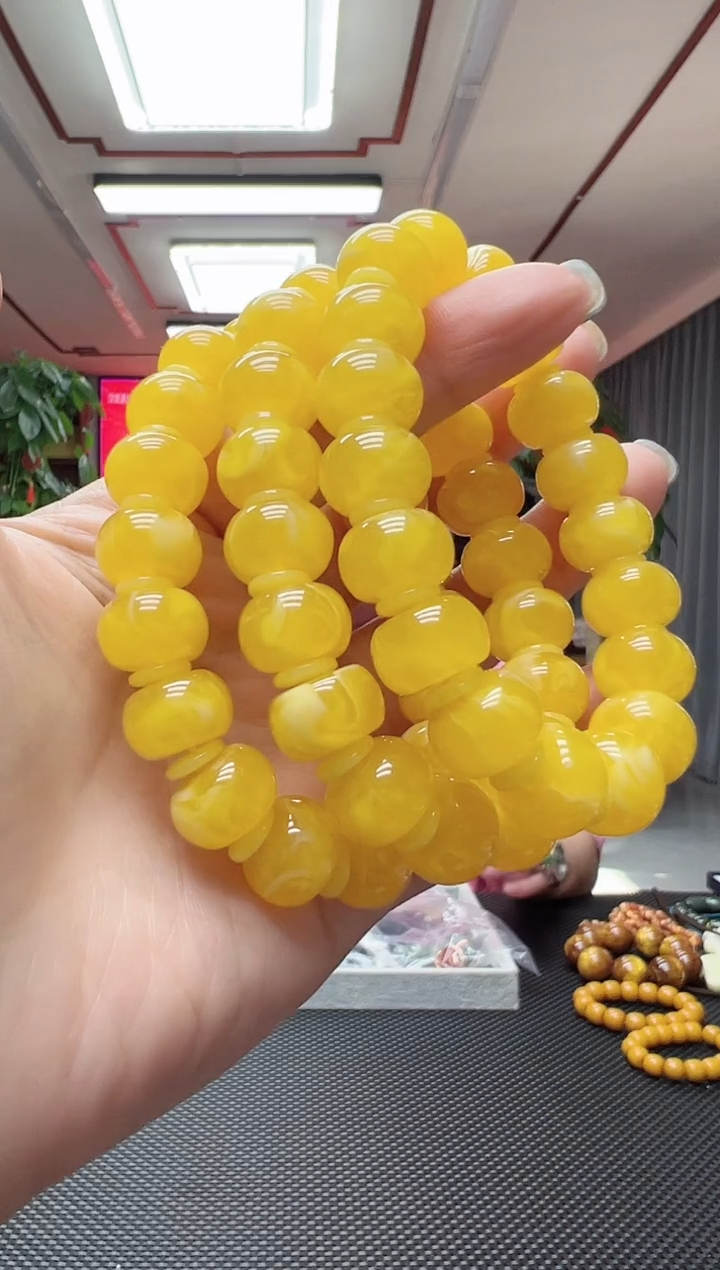 【闪购商品】蜜蜡手串未镶嵌338/多样性发货其中发一