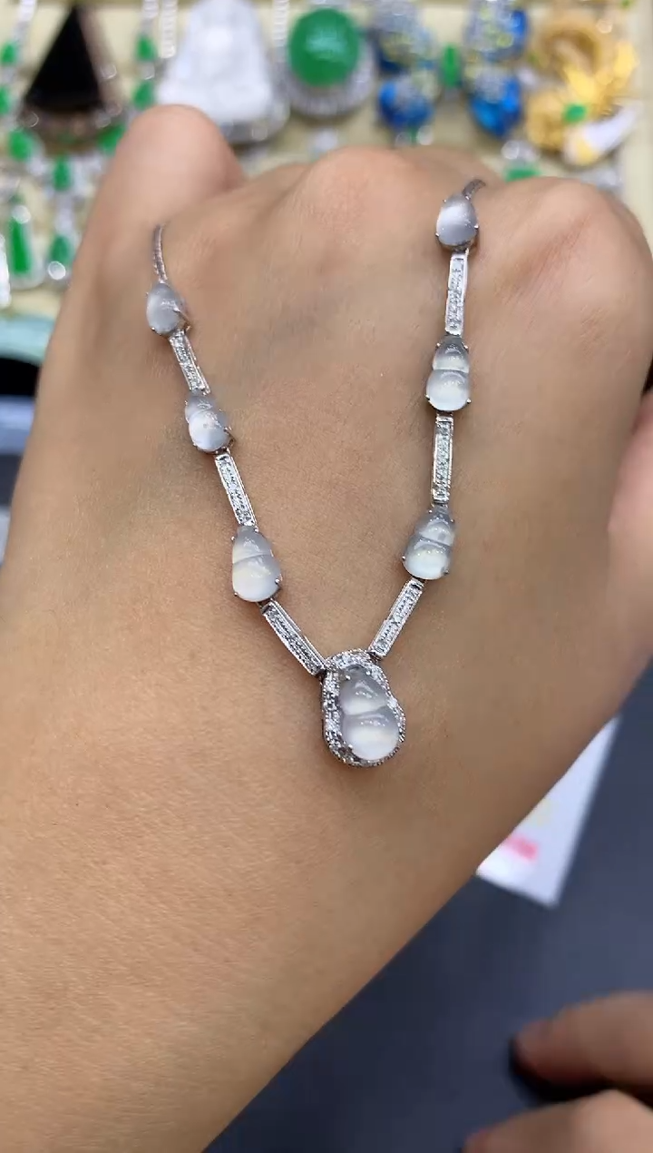 颈饰18K金镶嵌翡翠267-中国好珍宝