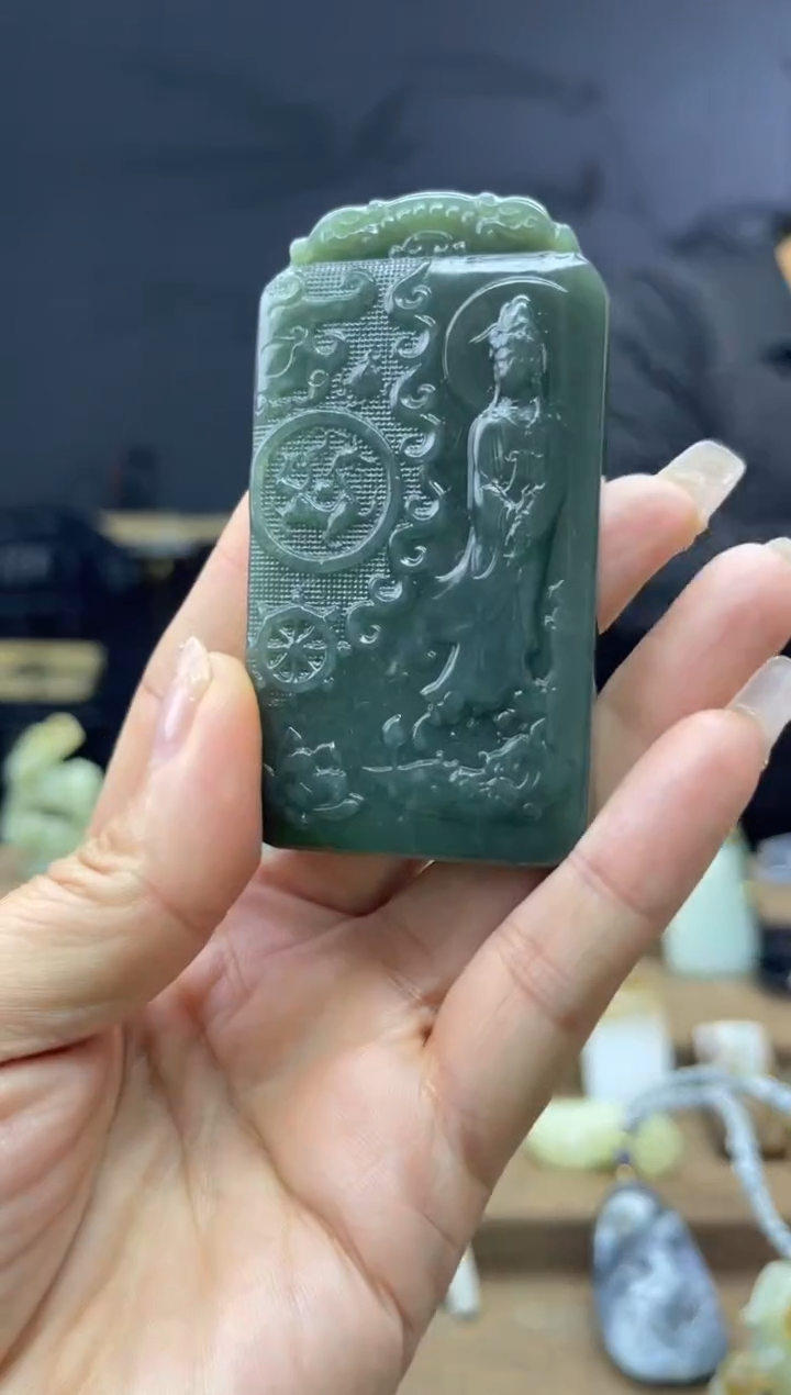 颈饰未镶嵌和田玉1