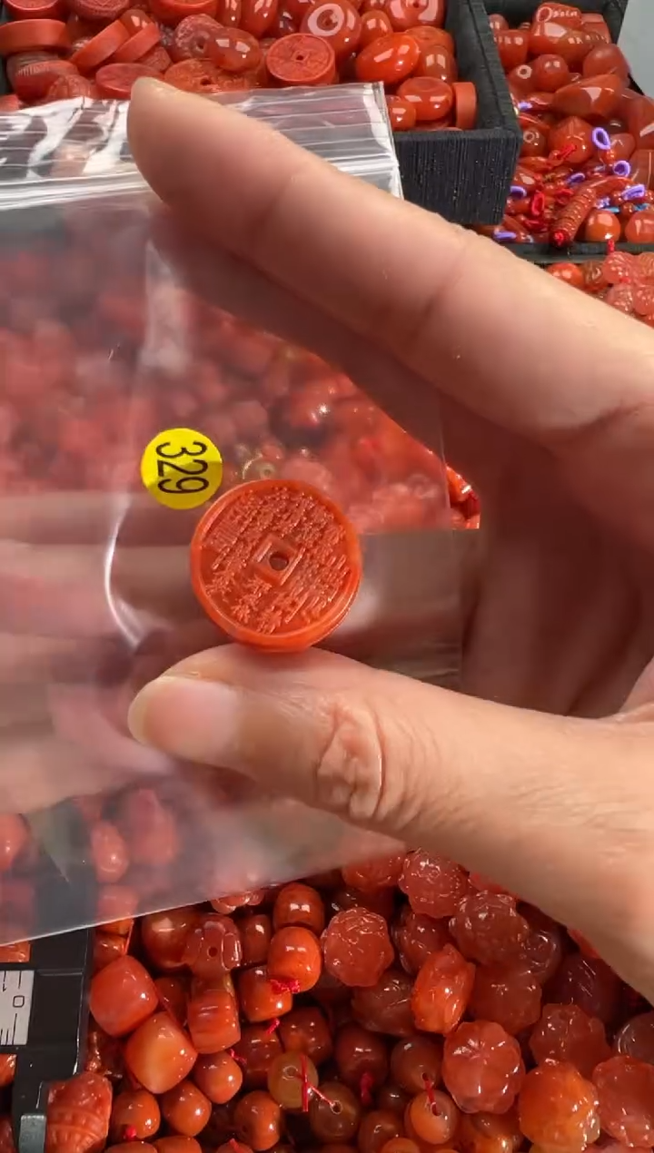 【闪购商品】南红玛瑙颈饰未镶嵌1