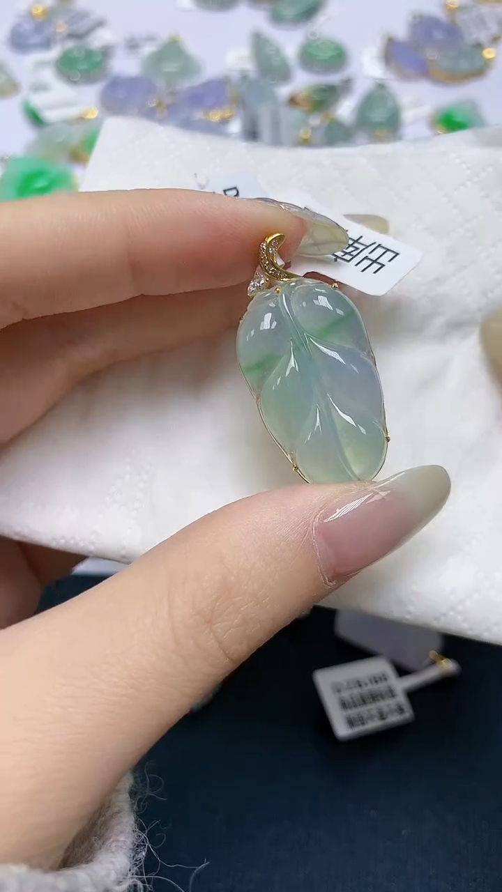【闪购商品】翡翠18K金镶嵌颈饰天然A货翡翠