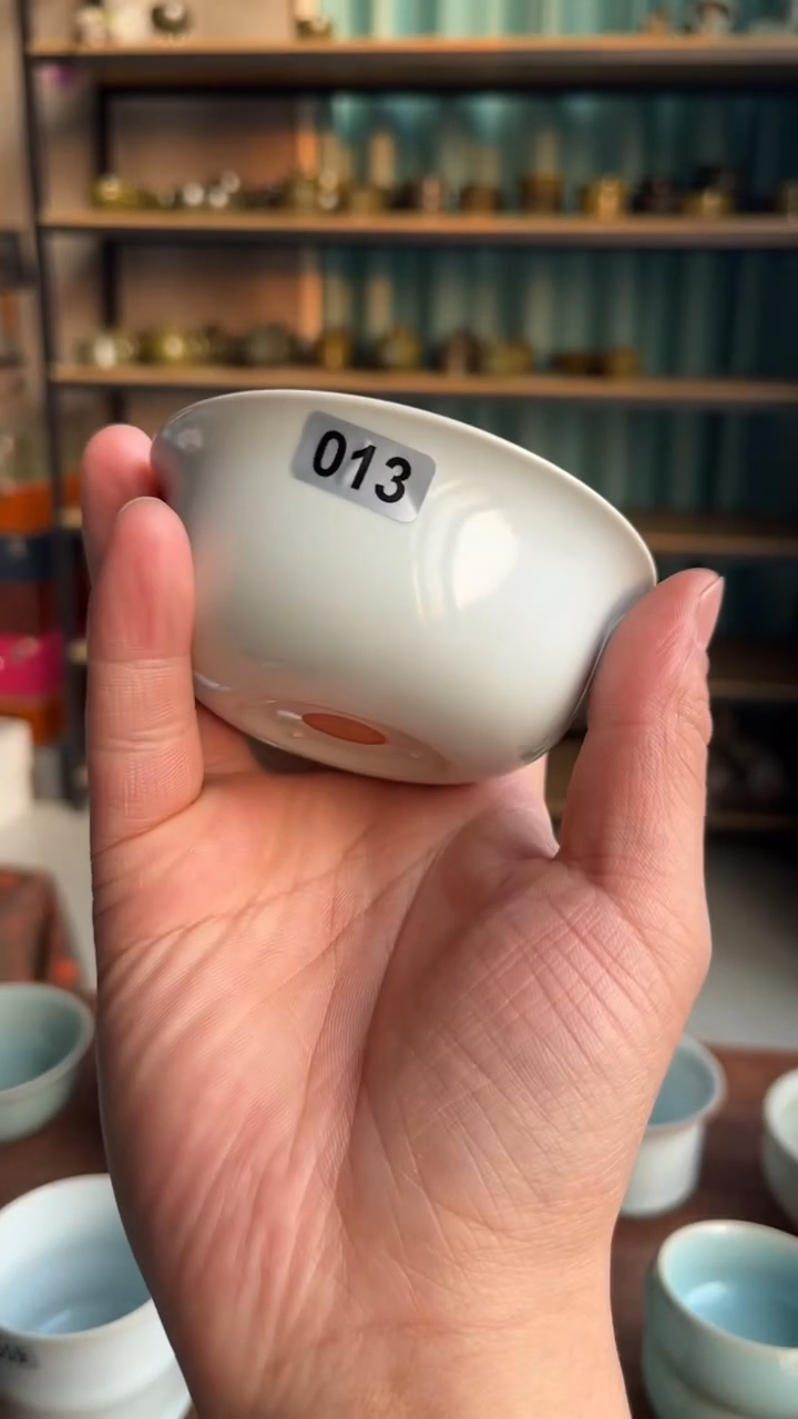 【闪购商品】杯013号月白鸡缸杯不开片