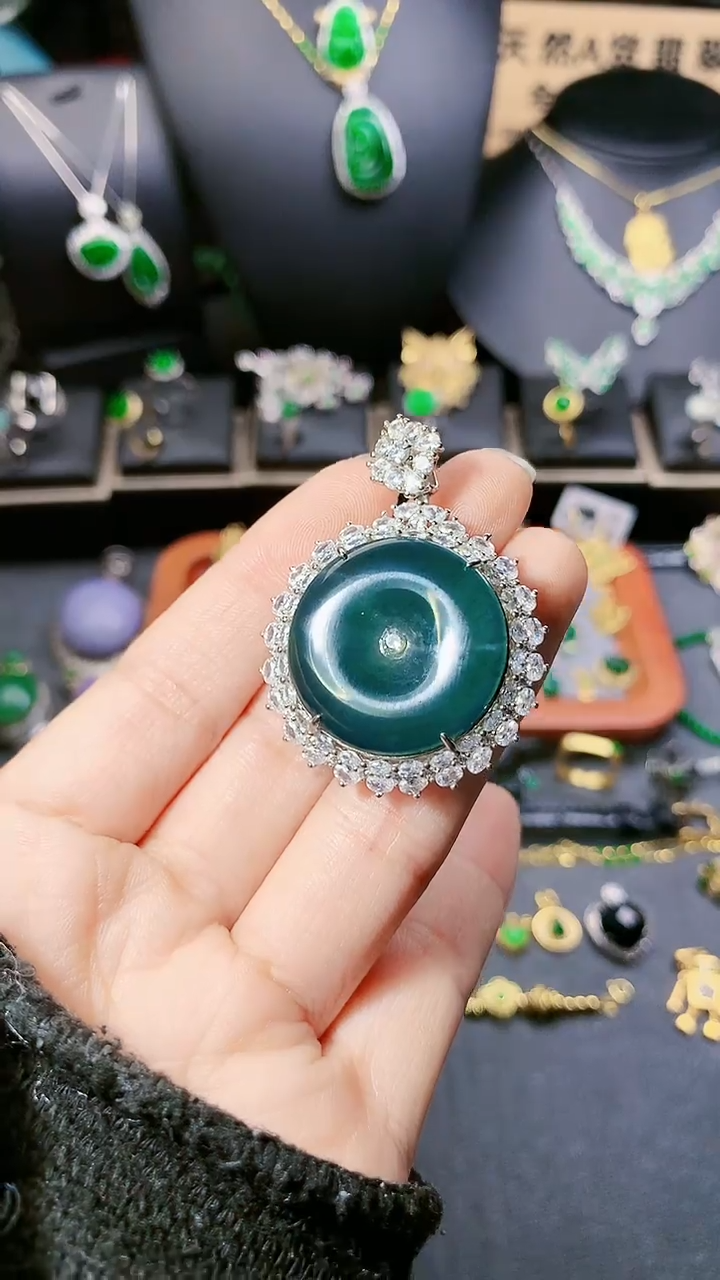 【闪购商品】翡翠吊坠(赠链)银S925镶嵌吊坠
