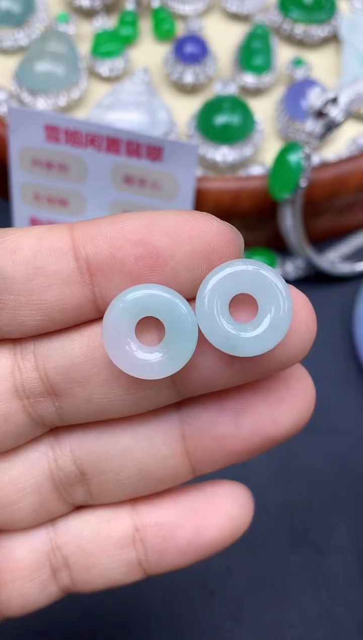 颈饰未镶嵌翡翠啊***姐308-中国好珍宝