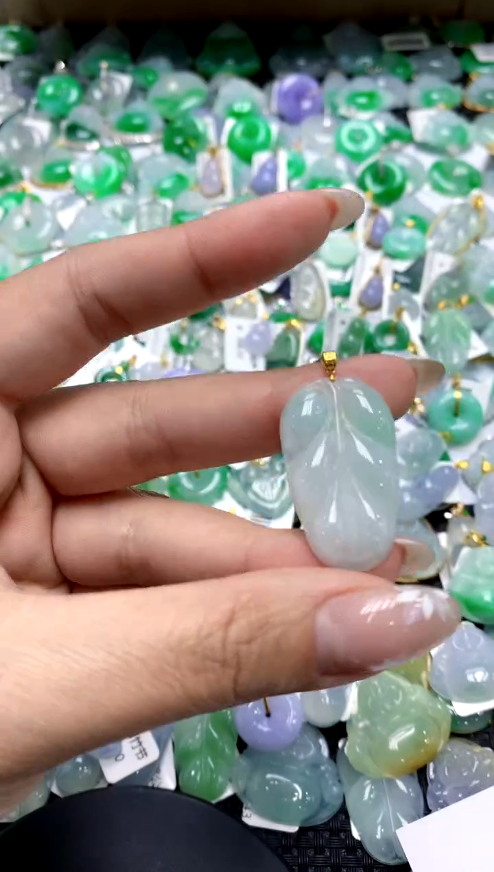 【闪购商品】翡翠颈饰18K金镶嵌111111111111